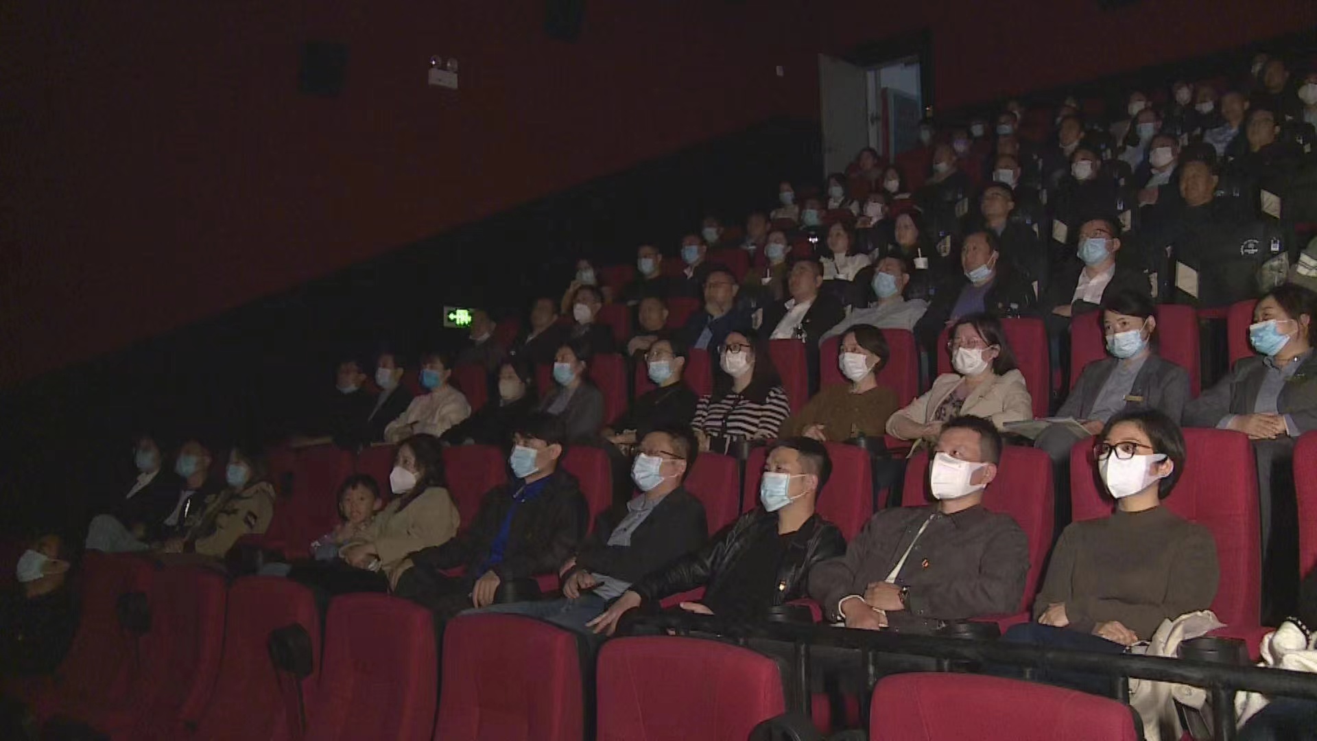 811c77469409cd7ebc82af7235824f3b.jpg 電影2.jpg